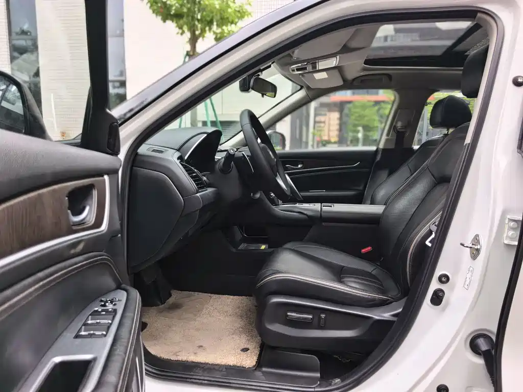 Avancier 240 TURBO 2 WD Smart Enjoyment