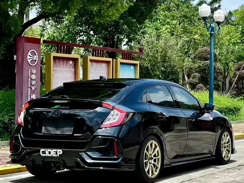 Civic HATCHBACK 220 TURBO CVT Trend Cool Control