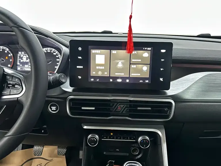 Geely Binyue 1.4 T Manual Gold