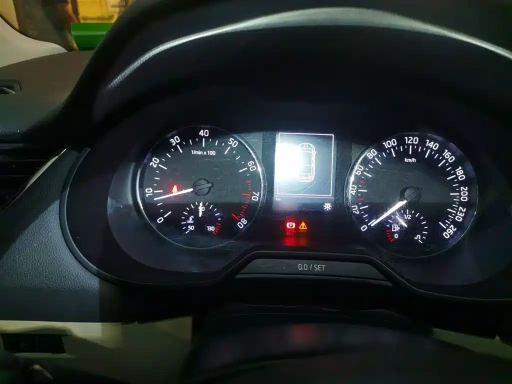 Octavia 1.6 L Auto Elegant