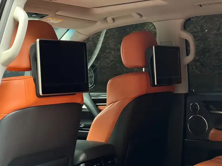 Lexus LX 570 Distinguished Luxury