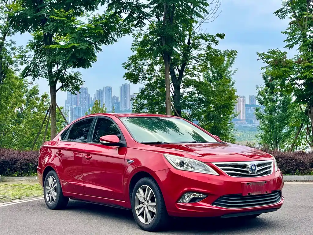 Eado 1.6 L Manual Luxury CN-V