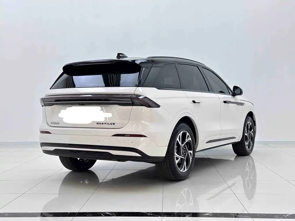 Nautilus 2.0 T 4 WD Comfort Supreme Hybrid