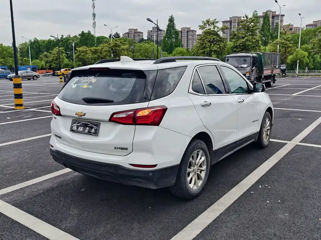 Equinox 535 T Auto Speed World CN-V