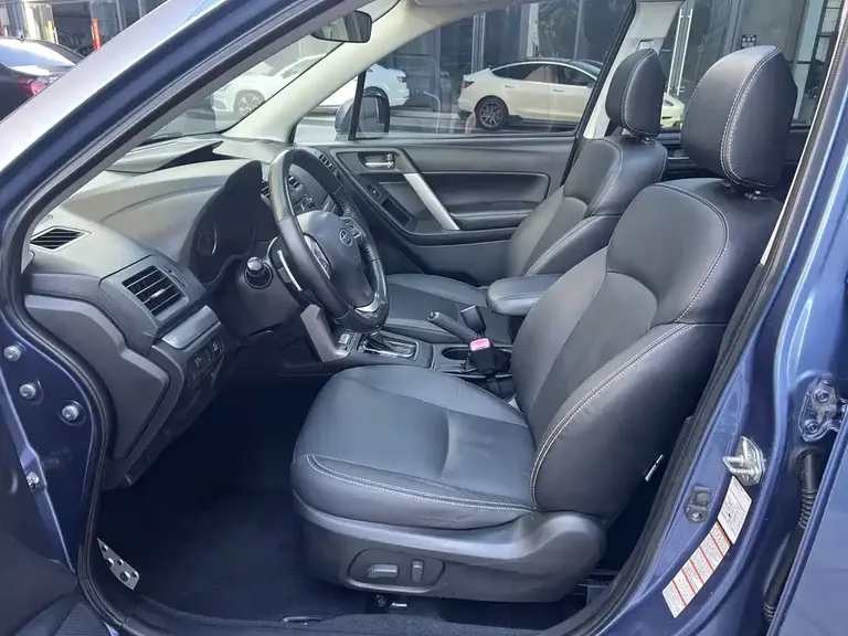 Subaru Forester 2.5 i Auto Distinguished