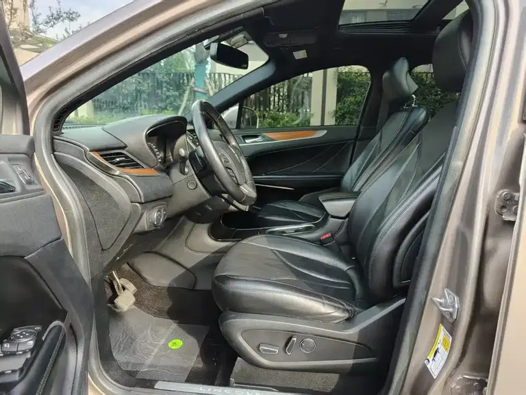 Lincoln MKC 林肯MKC 2019款 2.0 T 两驱尊雅版 国VI