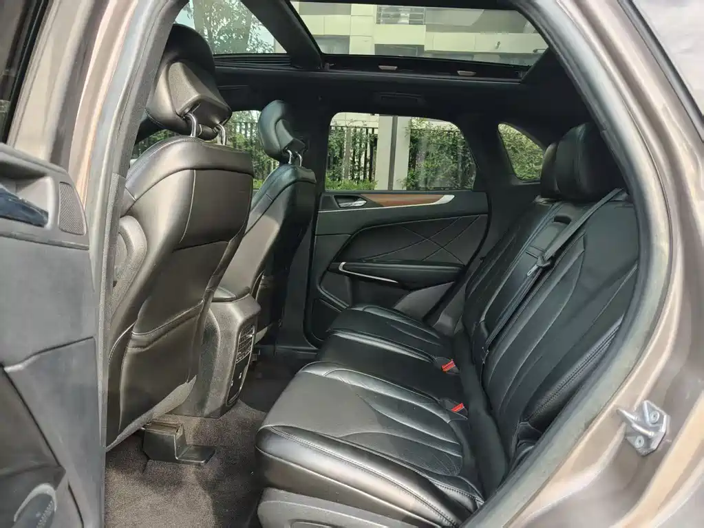 Lincoln MKC 林肯MKC 2019款 2.0 T 两驱尊雅版 国VI