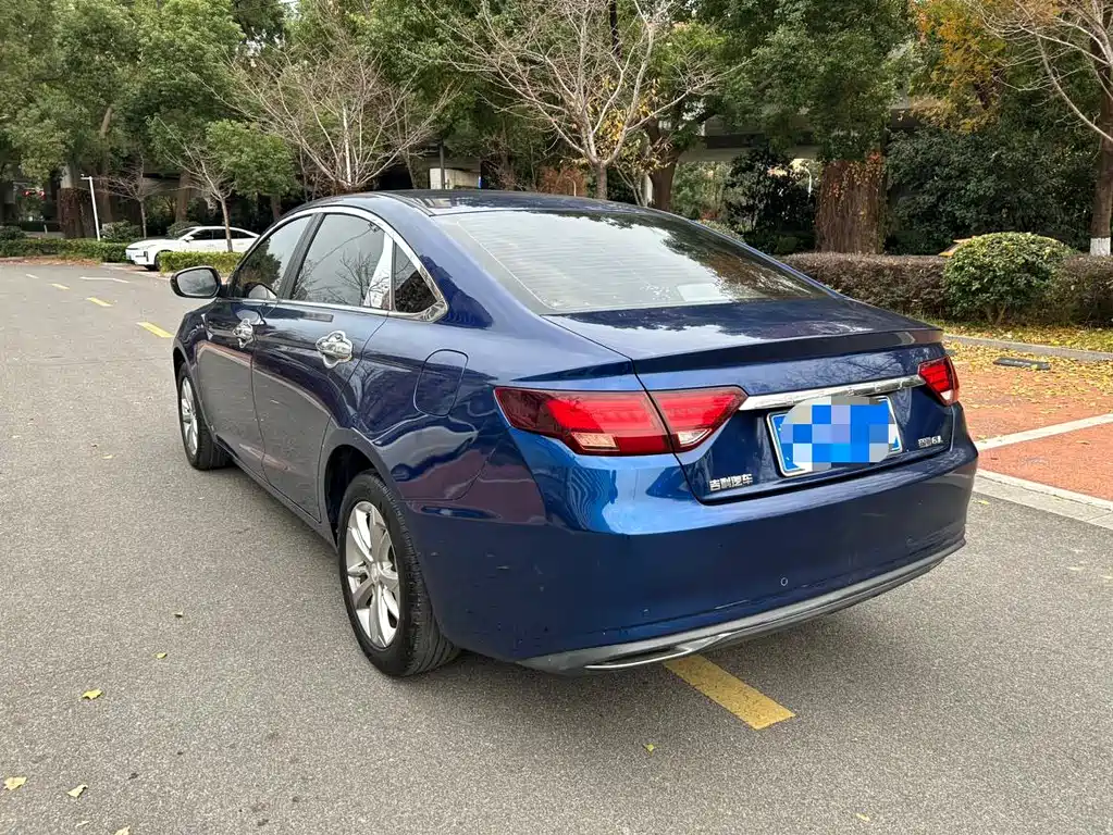 Emgrand GL 1.4 T CVT Luxury