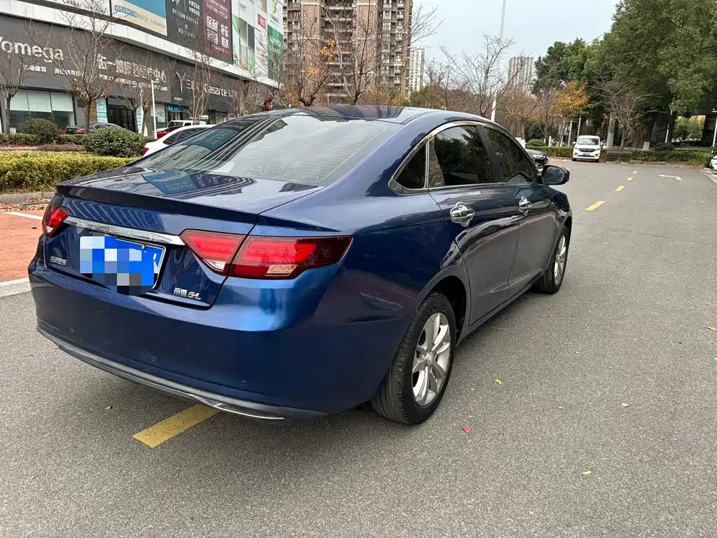 Emgrand GL 1.4 T CVT Luxury