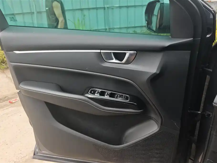Wuling Victory 1.5 T CVT Flagship