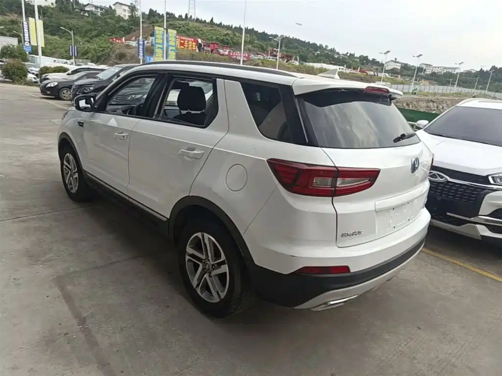 Changan CS55 1.5 T Manual Vivid Color CN-V