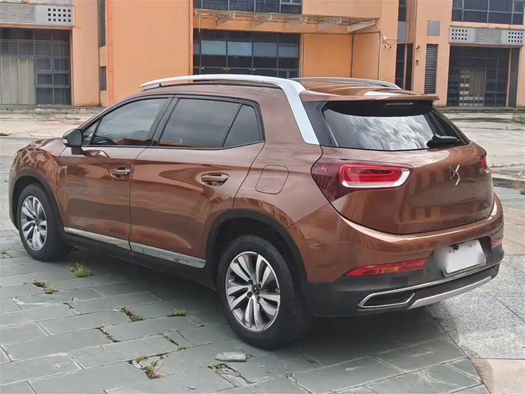 DS 6 1.6 T Luxury THP160