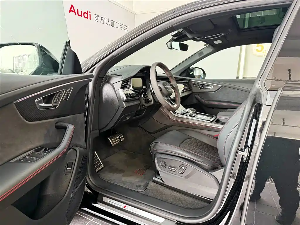 Audi RS Q8 RS Q8 4.0 T