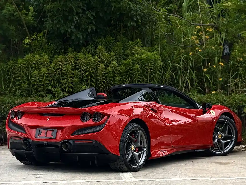 Ferrari F8 Spider 3.9 T V8