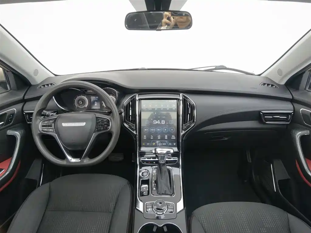 Leopaard CS9 1.5 L CVT Comfort