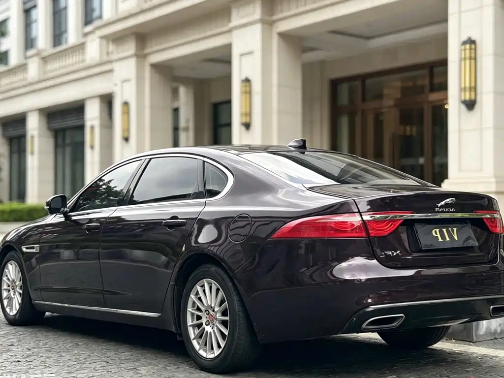 Jaguar XFL XFL 2.0 T 200 PS Elegance