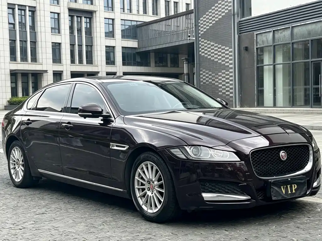 Jaguar XFL XFL 2.0 T 200 PS Elegance