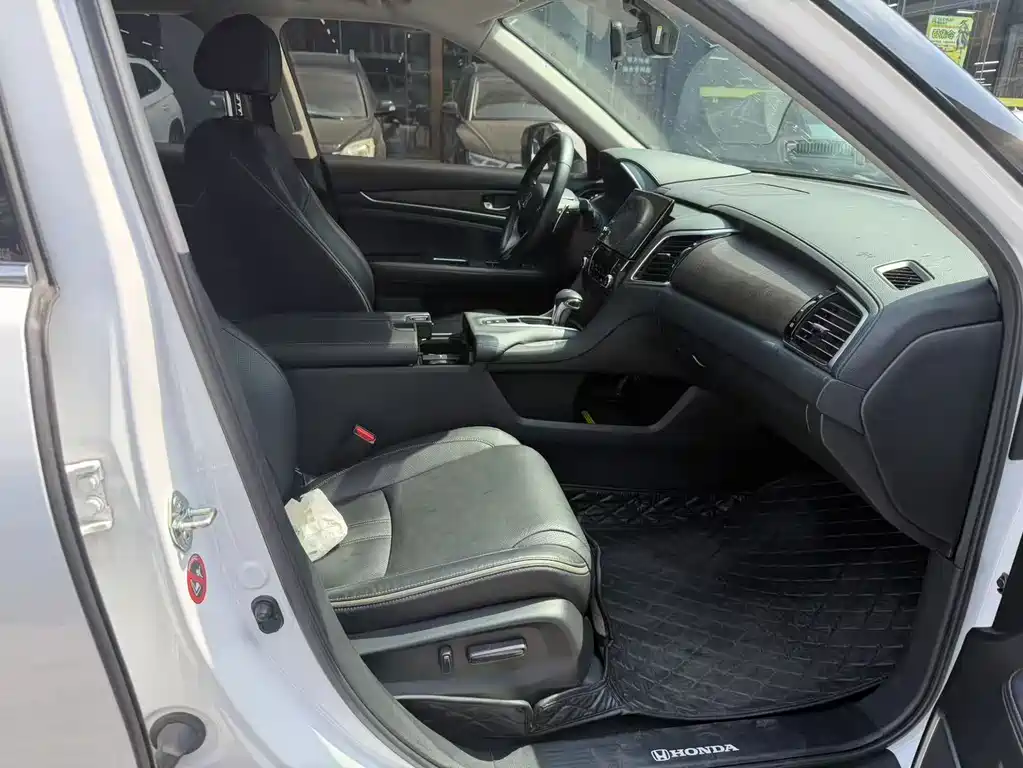 Avancier 240 TURBO 2 WD Smart Enjoyment