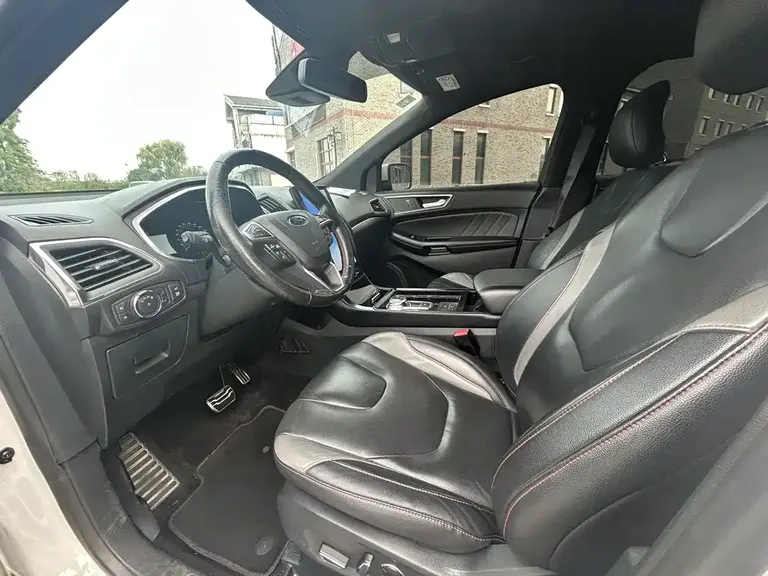 Ford Edge EcoBoost 245 2 WD ST-Line 5-seat