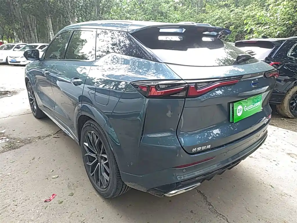Changan Oshan Z6 NEV Blue Whale iDD 150 KM Flagship PLUS Smart Parking