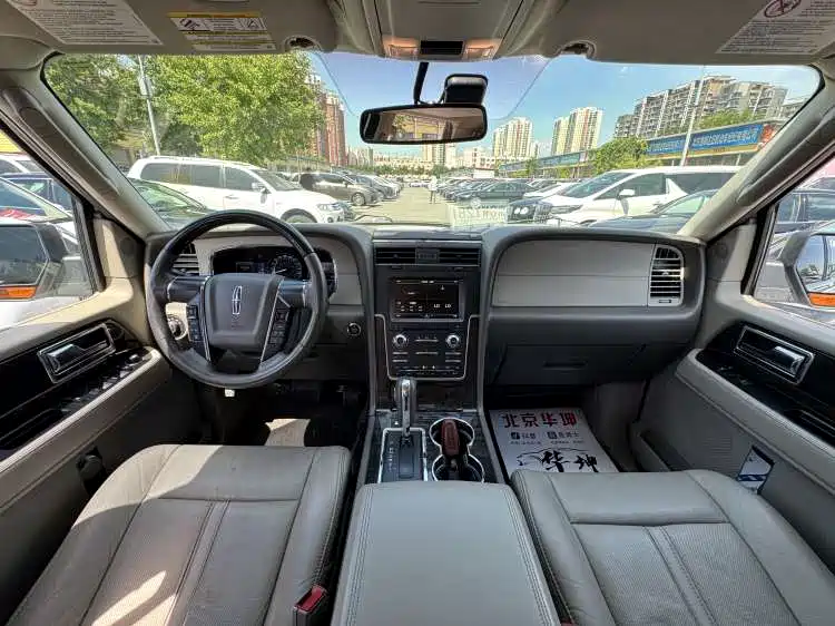 Navigator 3.5 T AWD