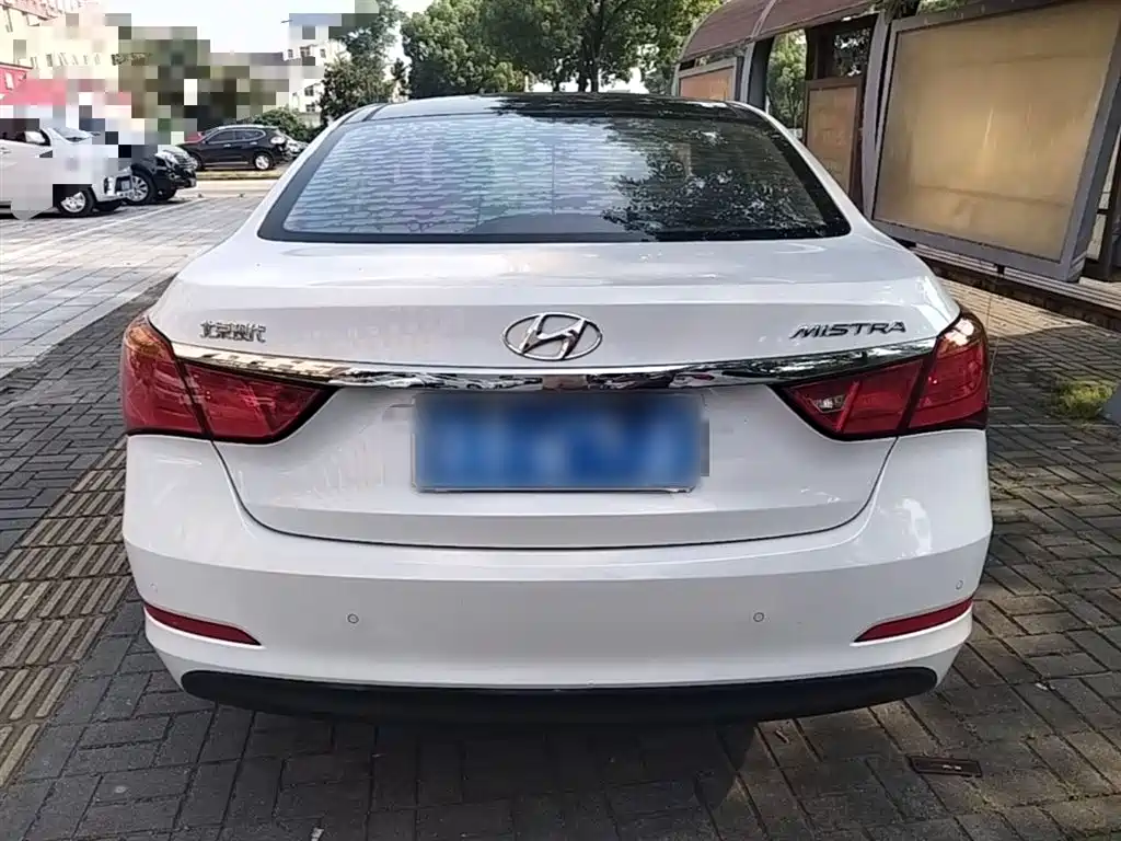 Mistra 1.8 L Auto Intelligent GLS