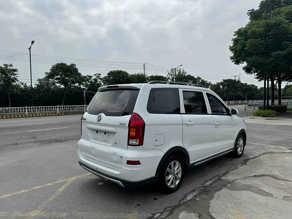Fengguang 330 1.5 L Manual Comfort DK15-02