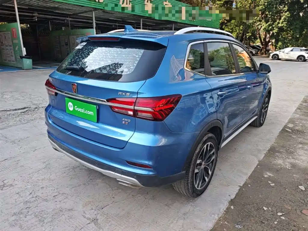 Roewe RX5 30 T 4 WD Auto Internet Smart Supreme