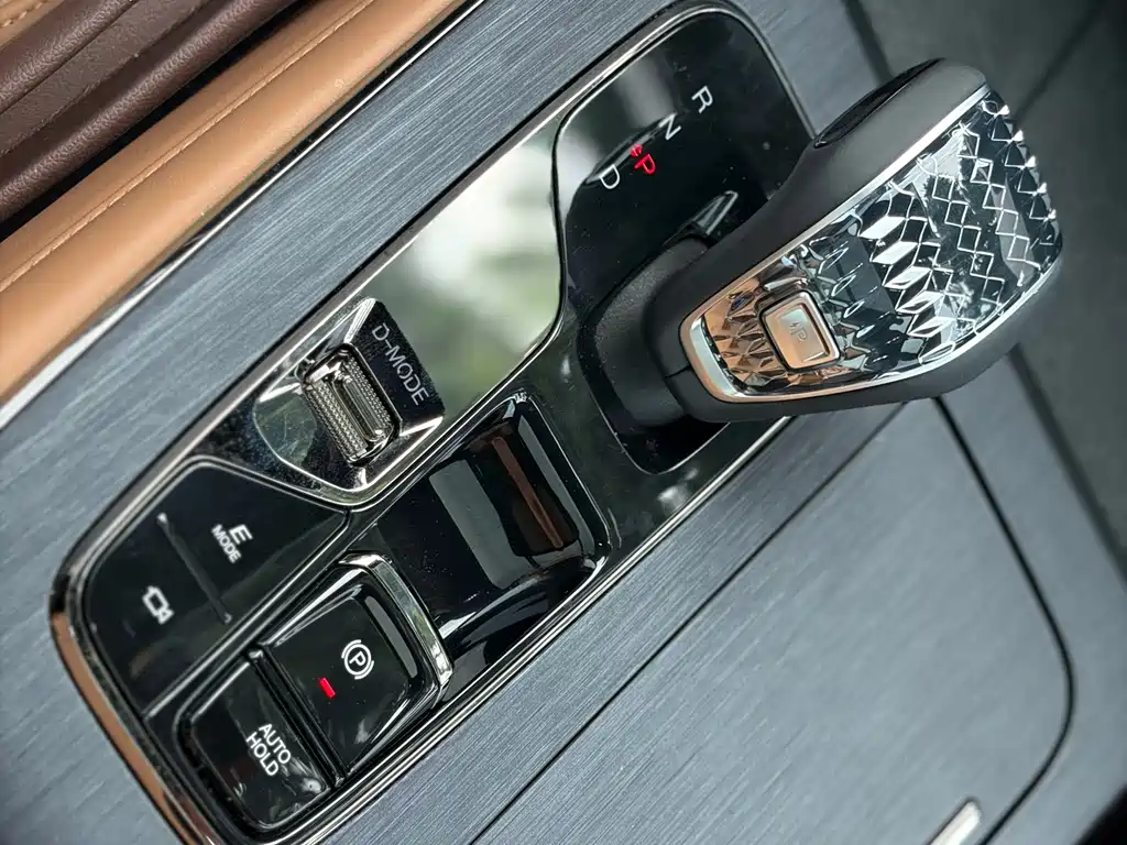 Trumpchi ES9 PHEV 143 km Max
