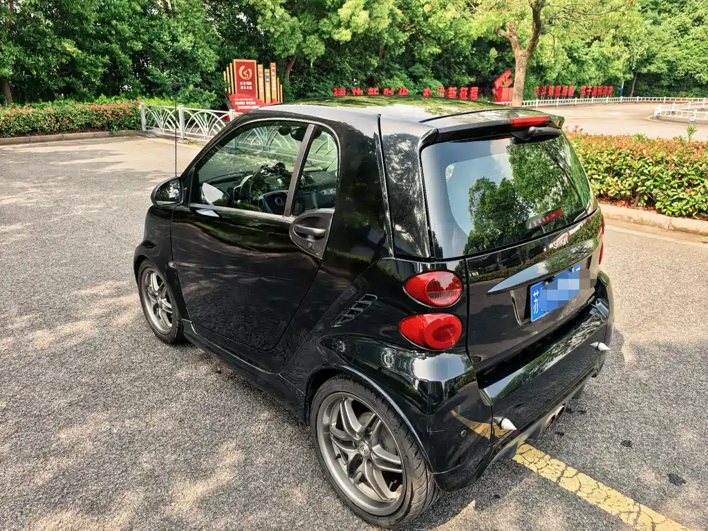 smart fortwo smart fortwo 2012款 1.0 T 博速Xclusive版
