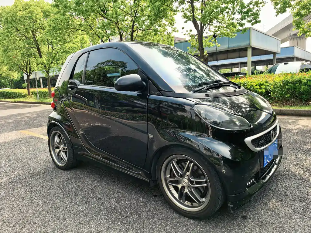 smart fortwo smart fortwo 2012款 1.0 T 博速Xclusive版