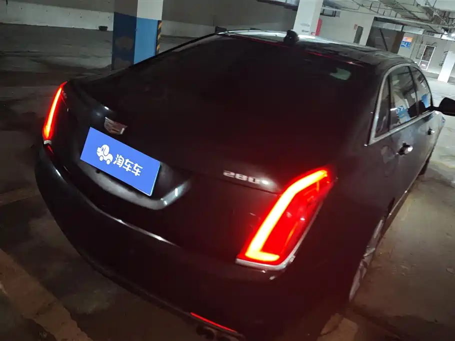 Cadillac CT6 28 T Leading