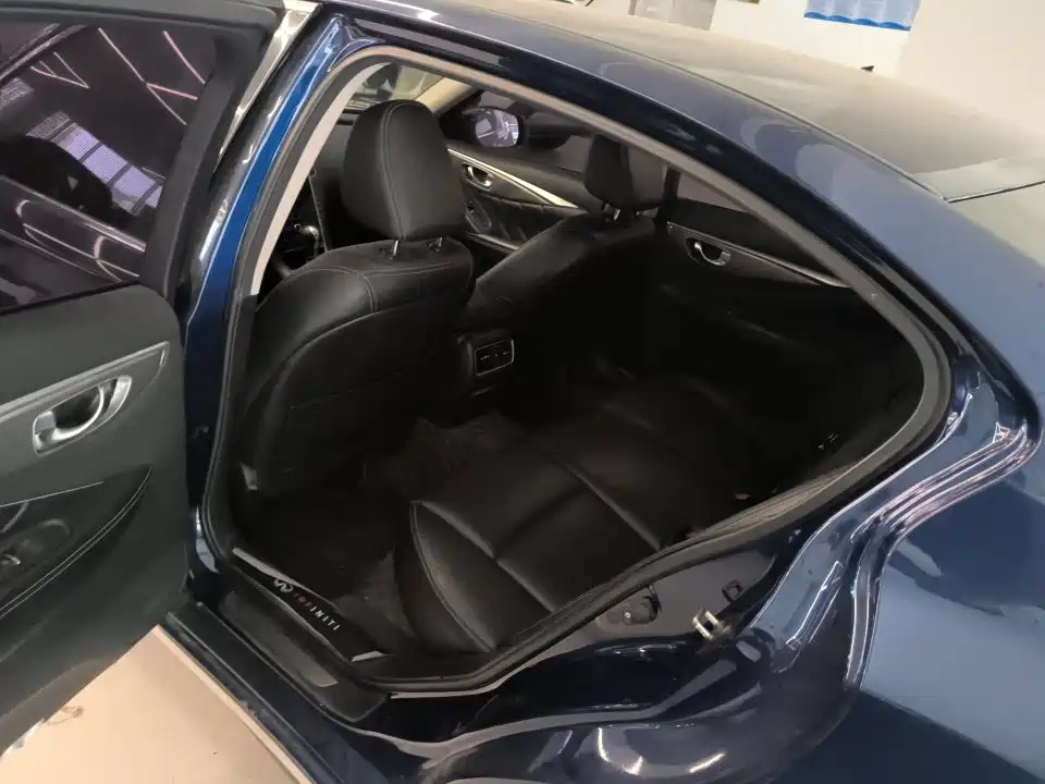 Infiniti Q50 L 2.0 T Joy