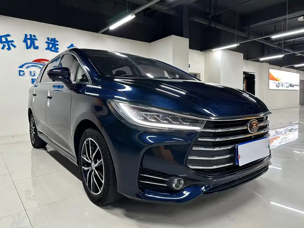 Song MAX 1.5 T Auto Connected Elite 7-seat