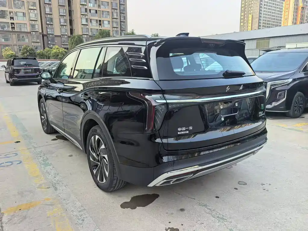 Hongqi HS7 PHEV 2.0 T PHEV 4 WD Flagship Smooth 6-seat