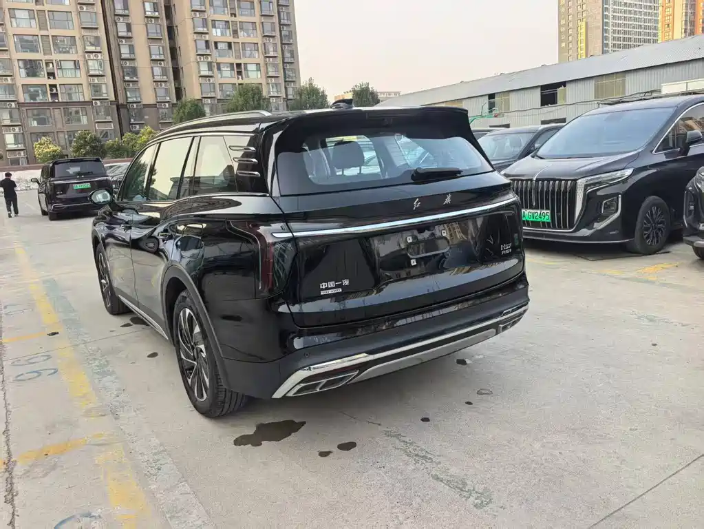 Hongqi HS7 PHEV 2.0 T PHEV 4 WD Flagship Smooth 6-seat