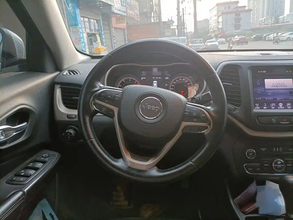 Cherokee 2.4 L Leading Intelligent