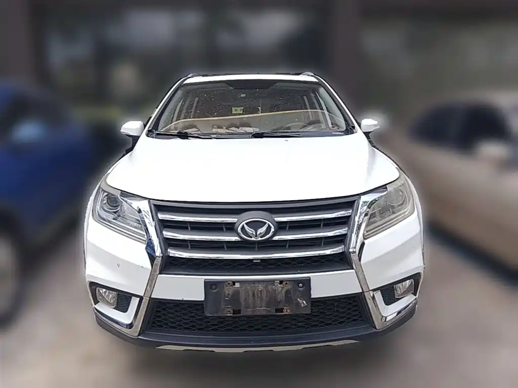 BAIC Huansu S6 北汽幻速S6 2016款 1.5 T CVT乐享型