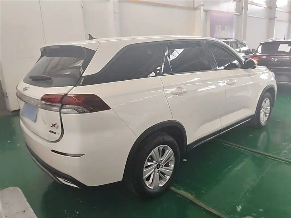 Changan Oshan X7 1.5 T Auto Elite