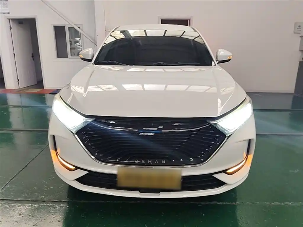Changan Oshan X7 1.5 T Auto Elite
