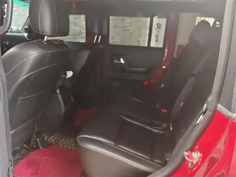 BAIC BJ40 2.0 T Manual 4 WD Distinguished