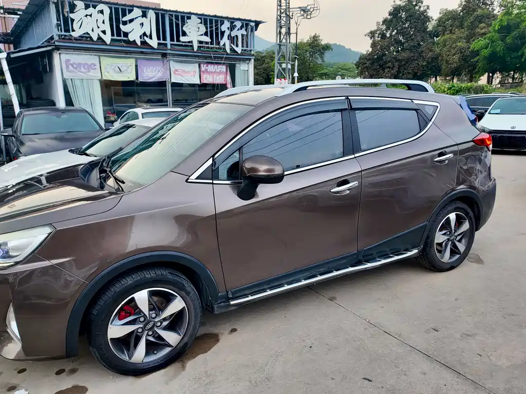 Refine S3 瑞风S3 2017款 1.6 L CVT智能互联型