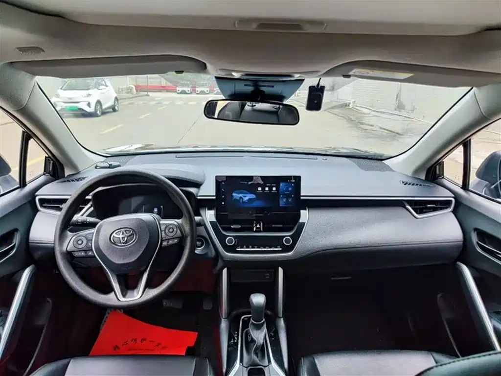 Frontlander 2.0 L CVT Leading