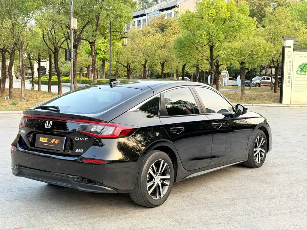 Civic HATCHBACK 240 TURBO CVT Extreme Leap