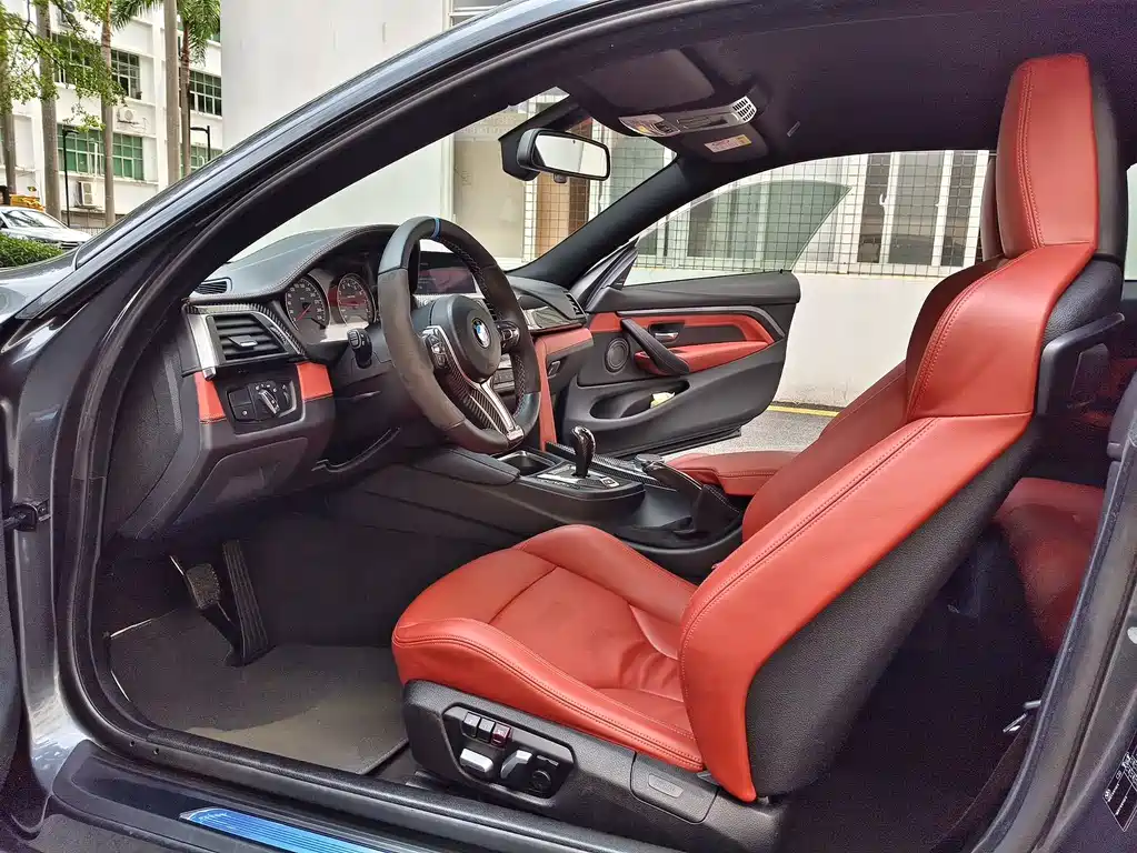 BMW M4 M4 2-door Coupe