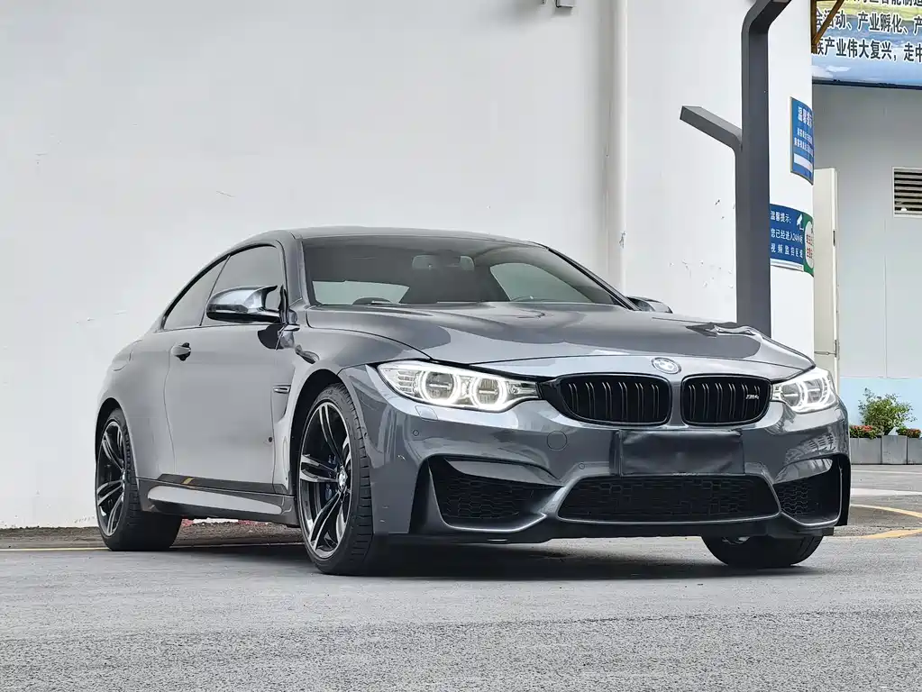 BMW M4 M4 2-door Coupe