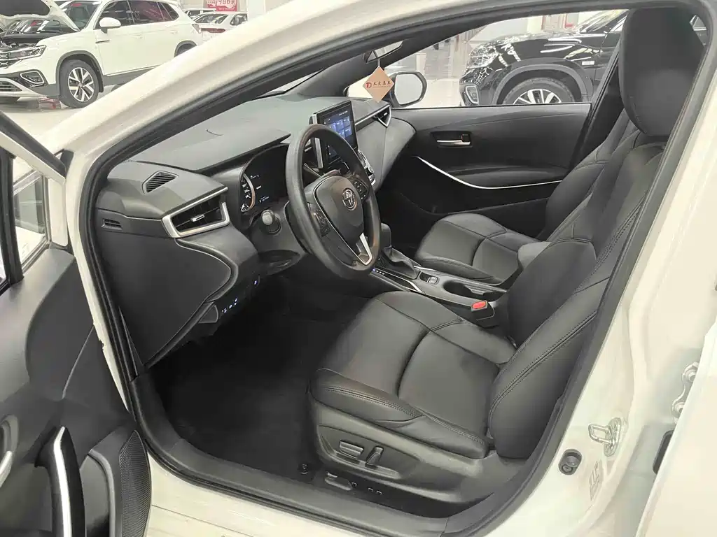 Levin Dual Engine 1.8 H E-CVT Luxury