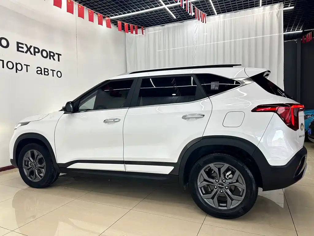 Seltos 1.5 L CVT Luxury