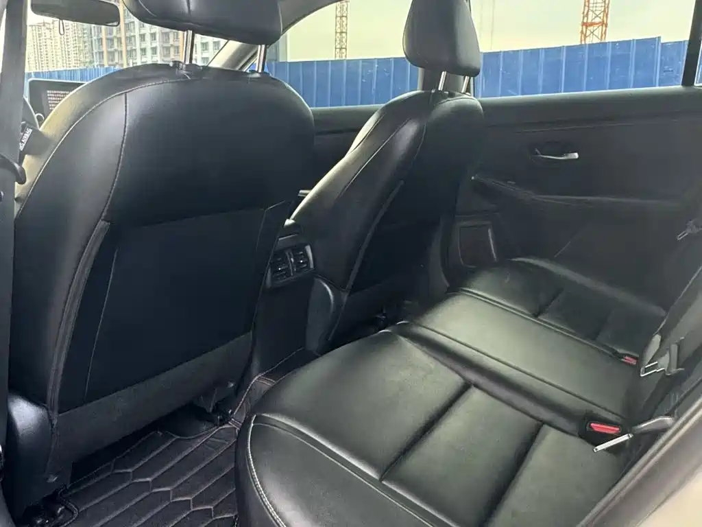 Sylphy 1.6 L XL CVT Joy