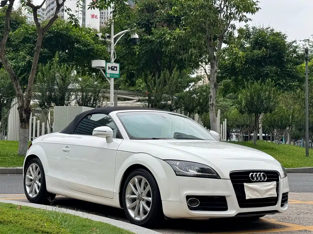 Audi TT 奥迪TT 2011款 TT Coupe 2.0 TFSI quattro